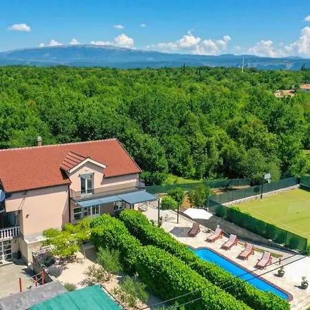 Nicole, Makarska - Poljica *