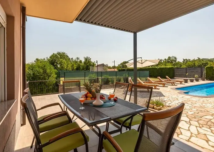 Nicole, Makarska - Poljica