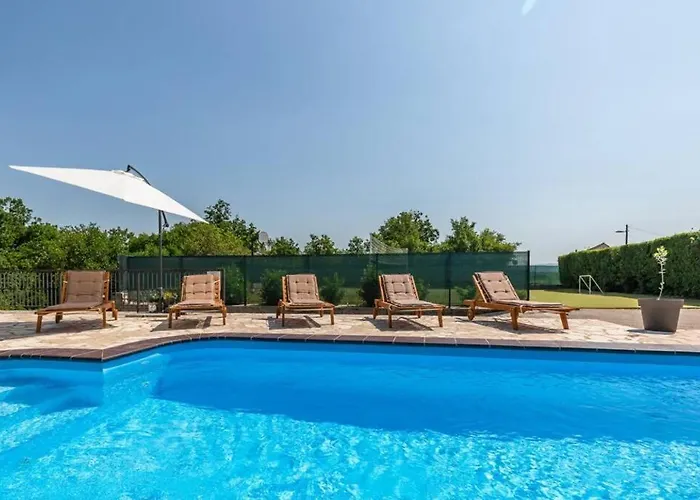 Nicole, Makarska - Poljica Imotski