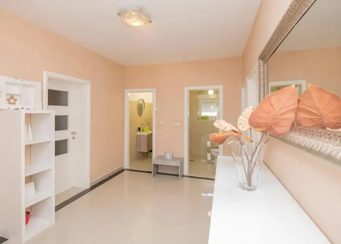 Nicole, Makarska - Poljica